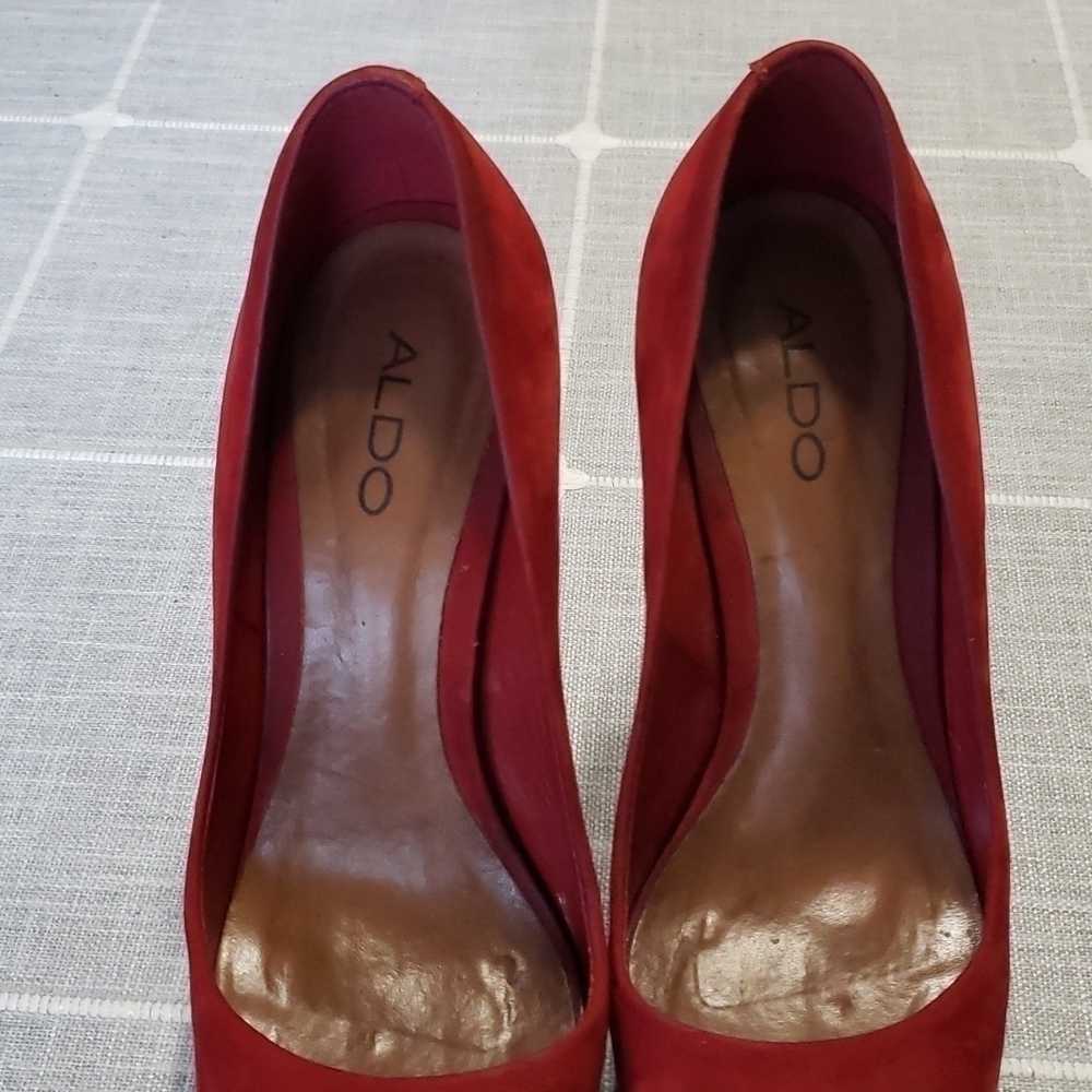 ALDO Red Stilettos Shoes, Size 39 - Picture 5 of 14